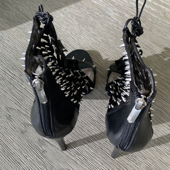 SAM EDELMAN, Allison Black Suede Stud Cutout, Size 9M. Like New. - Picture 5 of 10